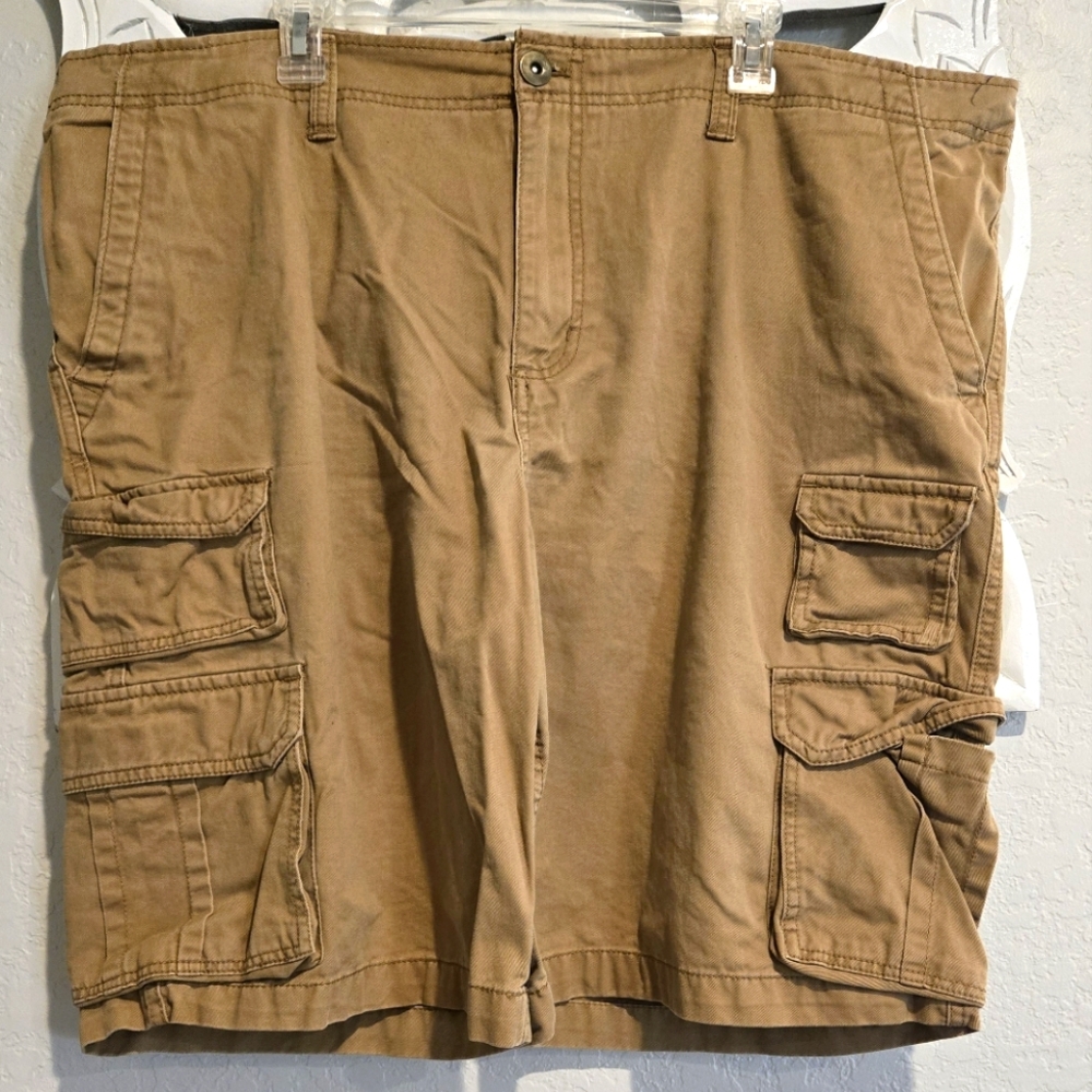 Men's Faded Glory Cargo Shorts - 46